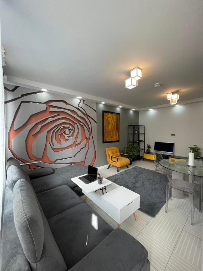 Bright: Flat With Balcony - Kitchen - Free Parking Apartment เบอร์ลิน ภายนอก รูปภาพ